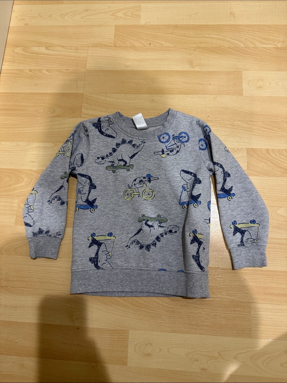 Carter’s Grey All Over Animal Pullover Crewneck Sweatshirt Size 3T